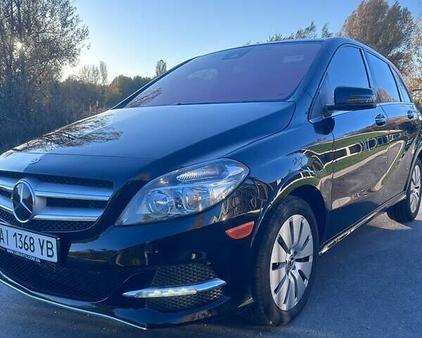 Черный Мерседес Б-класс, объемом двигателя 0 л и пробегом 33 тыс. км за 13500 $, фото 17 на Automoto.ua