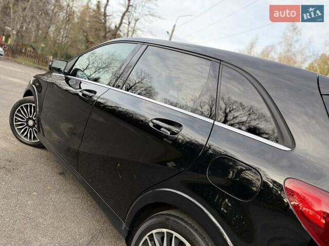 Чорний Мерседес Б-клас, об'ємом двигуна 0 л та пробігом 95 тис. км за 9950 $, фото 10 на Automoto.ua