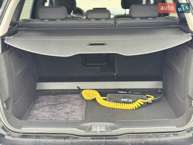 Черный Мерседес Б-класс, объемом двигателя 0 л и пробегом 99 тыс. км за 10500 $, фото 18 на Automoto.ua