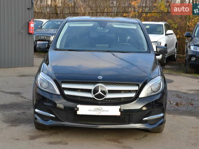 Чорний Мерседес Б-клас, об'ємом двигуна 0 л та пробігом 73 тис. км за 11500 $, фото 2 на Automoto.ua