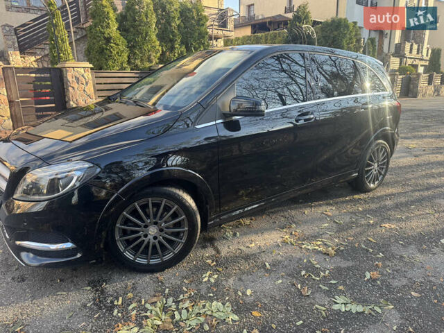 Черный Мерседес Б-класс, объемом двигателя 0 л и пробегом 137 тыс. км за 10350 $, фото 23 на Automoto.ua