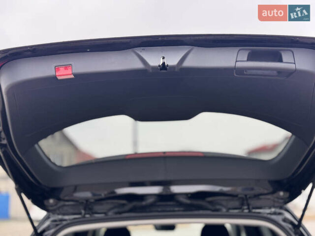 Черный Мерседес Б-класс, объемом двигателя 0 л и пробегом 99 тыс. км за 10500 $, фото 22 на Automoto.ua