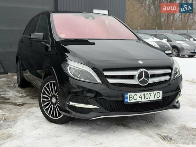 Черный Мерседес Б-класс, объемом двигателя 0 л и пробегом 98 тыс. км за 10200 $, фото 7 на Automoto.ua