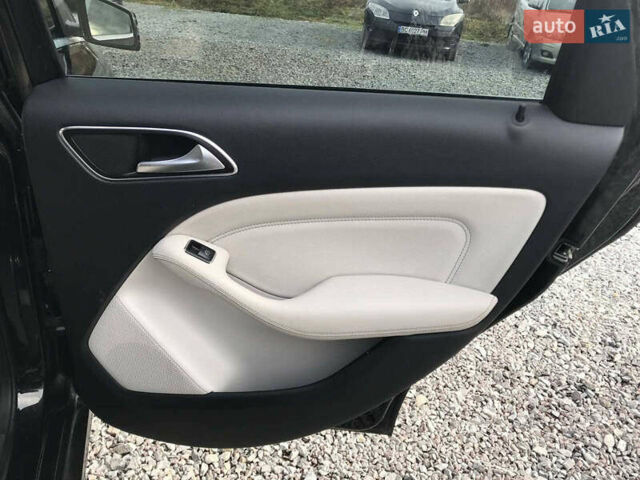 Чорний Мерседес Б-клас, об'ємом двигуна 0 л та пробігом 118 тис. км за 12490 $, фото 13 на Automoto.ua