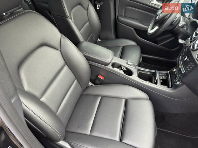 Черный Мерседес Б-класс, объемом двигателя 2 л и пробегом 90 тыс. км за 16900 $, фото 14 на Automoto.ua