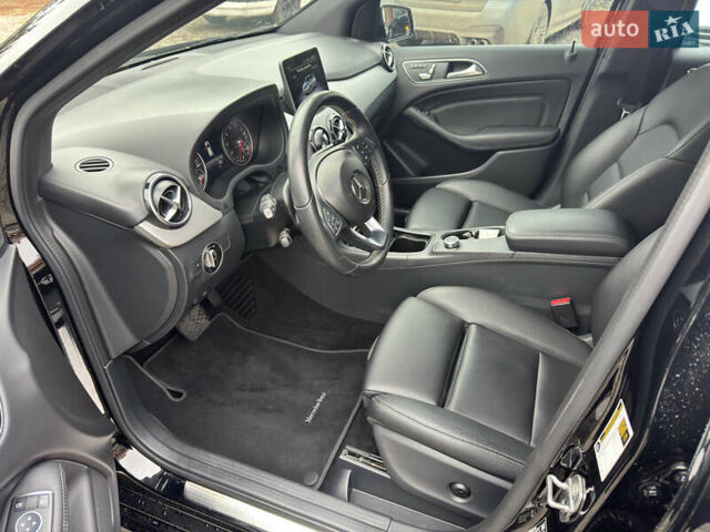 Черный Мерседес Б-класс, объемом двигателя 2 л и пробегом 90 тыс. км за 16900 $, фото 11 на Automoto.ua