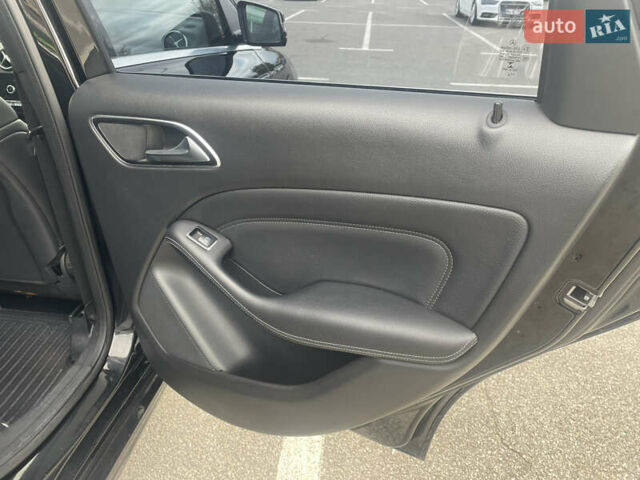Черный Мерседес Б-класс, объемом двигателя 2.14 л и пробегом 251 тыс. км за 13500 $, фото 23 на Automoto.ua