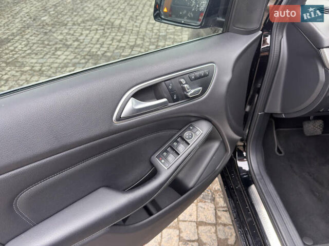Черный Мерседес Б-класс, объемом двигателя 2 л и пробегом 90 тыс. км за 16900 $, фото 12 на Automoto.ua