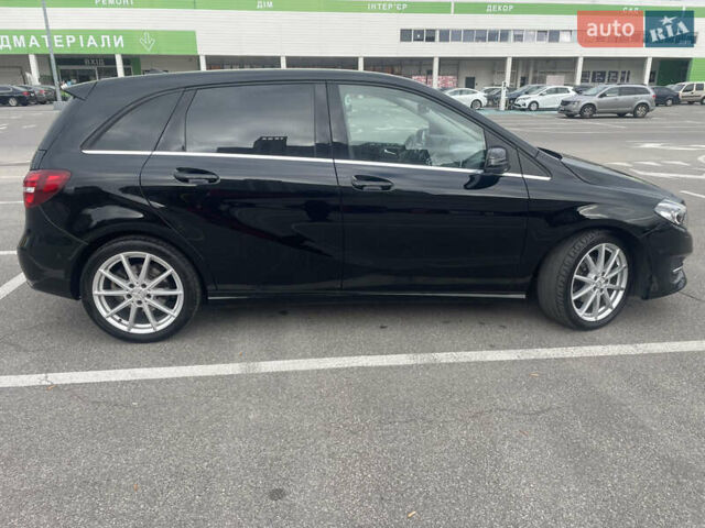 Черный Мерседес Б-класс, объемом двигателя 2.14 л и пробегом 251 тыс. км за 13500 $, фото 6 на Automoto.ua