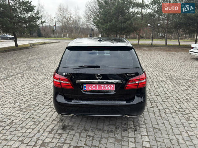 Черный Мерседес Б-класс, объемом двигателя 2 л и пробегом 90 тыс. км за 16900 $, фото 7 на Automoto.ua