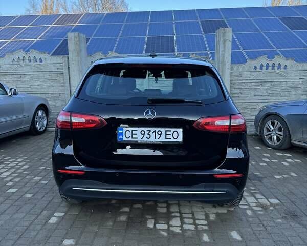 Чорний Мерседес Б-клас, об'ємом двигуна 1.46 л та пробігом 186 тис. км за 24500 $, фото 28 на Automoto.ua