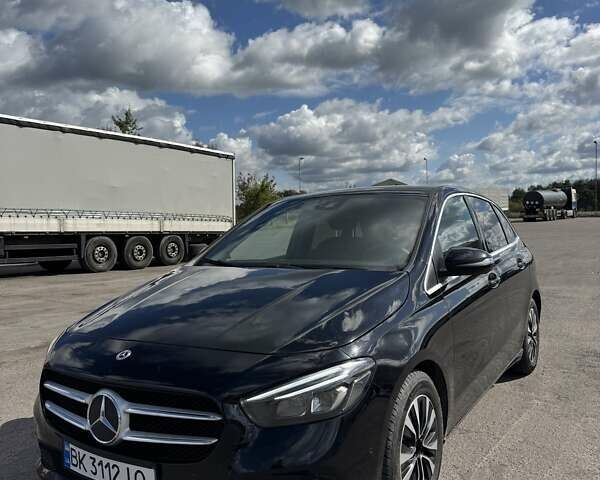 Черный Мерседес Б-класс, объемом двигателя 1.33 л и пробегом 200 тыс. км за 19900 $, фото 11 на Automoto.ua