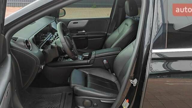 Чорний Мерседес Б-клас, об'ємом двигуна 2 л та пробігом 140 тис. км за 19800 $, фото 2 на Automoto.ua