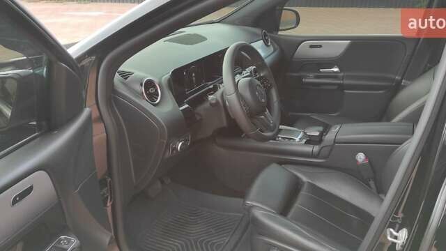 Чорний Мерседес Б-клас, об'ємом двигуна 2 л та пробігом 140 тис. км за 19800 $, фото 3 на Automoto.ua