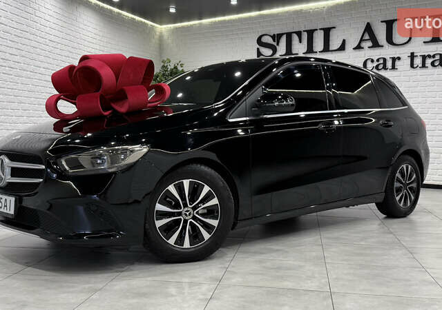 Чорний Мерседес Б-клас, об'ємом двигуна 1.95 л та пробігом 141 тис. км за 23500 $, фото 75 на Automoto.ua