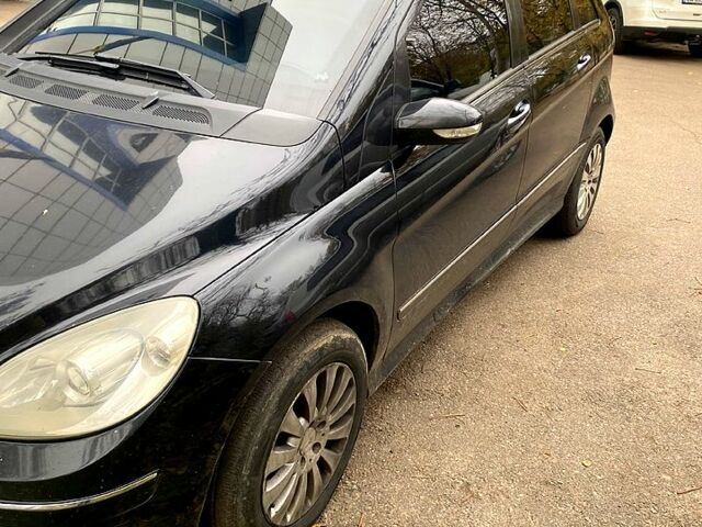 Мерседес Б-класс 2007 в Черкассах на Automoto.ua Черный Мерседес Б-класс, объемом двигателя 2 л и пробегом 270 тыс. км за 5700 $, фото 2 на Automoto.ua