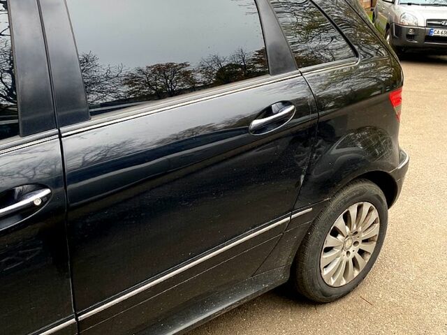 Мерседес Б-класс 2007 в Черкассах на Automoto.ua Черный Мерседес Б-класс, объемом двигателя 2 л и пробегом 270 тыс. км за 5700 $, фото 3 на Automoto.ua