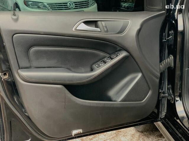 Черный Мерседес Б-класс, объемом двигателя 2 л и пробегом 385 тыс. км за 9790 $, фото 18 на Automoto.ua