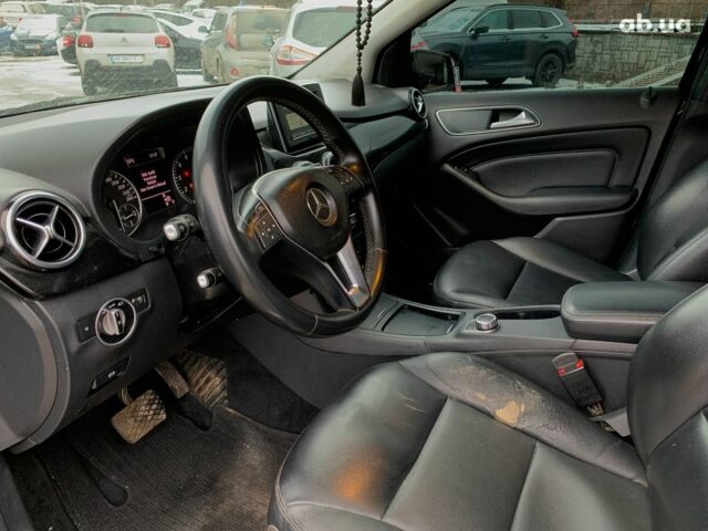 Черный Мерседес Б-класс, объемом двигателя 2 л и пробегом 385 тыс. км за 9790 $, фото 27 на Automoto.ua