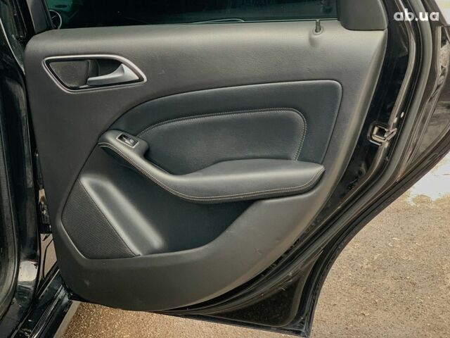 Черный Мерседес Б-класс, объемом двигателя 2 л и пробегом 385 тыс. км за 9790 $, фото 20 на Automoto.ua