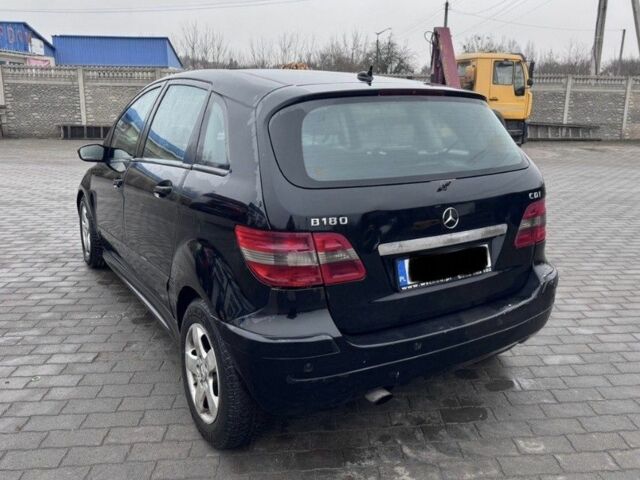 Черный Мерседес Б-класс, объемом двигателя 2 л и пробегом 250 тыс. км за 2300 $, фото 1 на Automoto.ua