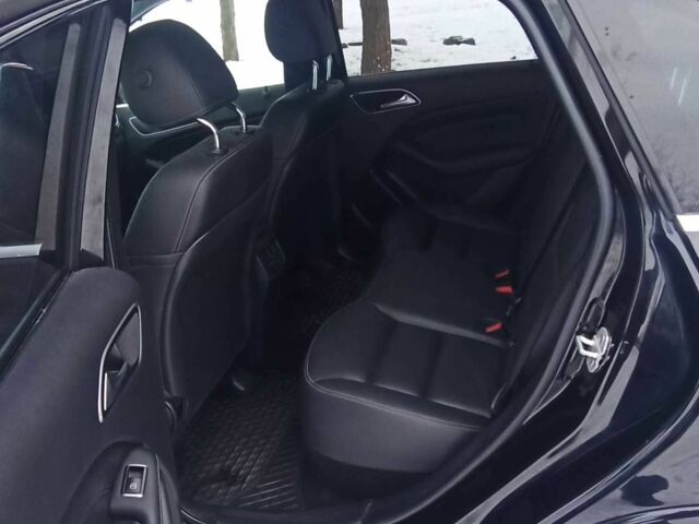 Чорний Мерседес Б-клас, об'ємом двигуна 0 л та пробігом 105 тис. км за 11500 $, фото 14 на Automoto.ua