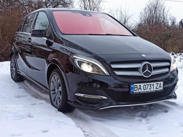 Чорний Мерседес Б-клас, об'ємом двигуна 0 л та пробігом 105 тис. км за 11500 $, фото 11 на Automoto.ua