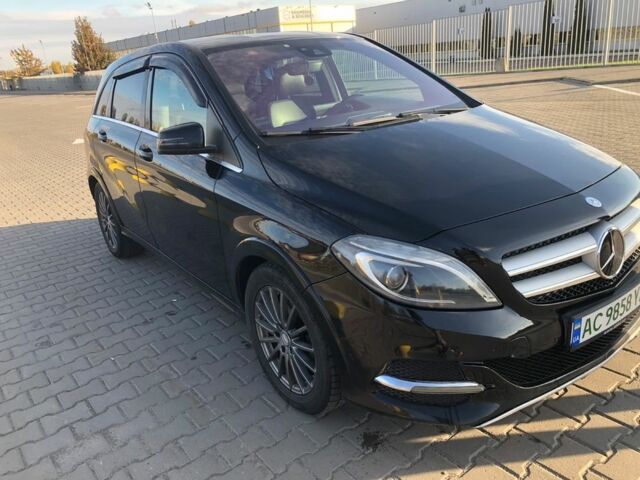 Чорний Мерседес Б-клас, об'ємом двигуна 0 л та пробігом 137 тис. км за 11465 $, фото 1 на Automoto.ua