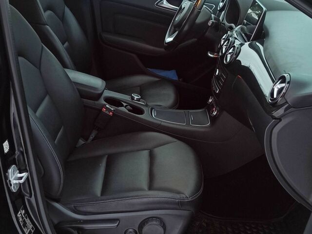 Чорний Мерседес Б-клас, об'ємом двигуна 0 л та пробігом 105 тис. км за 11500 $, фото 20 на Automoto.ua