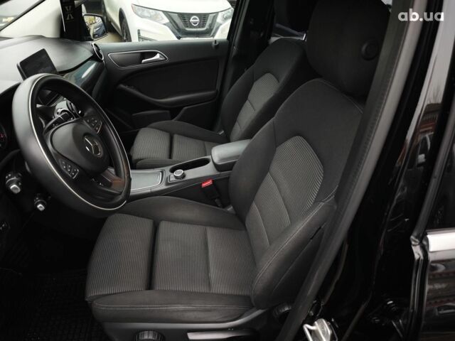 Чорний Мерседес Б-клас, об'ємом двигуна 0 л та пробігом 76 тис. км за 11790 $, фото 19 на Automoto.ua