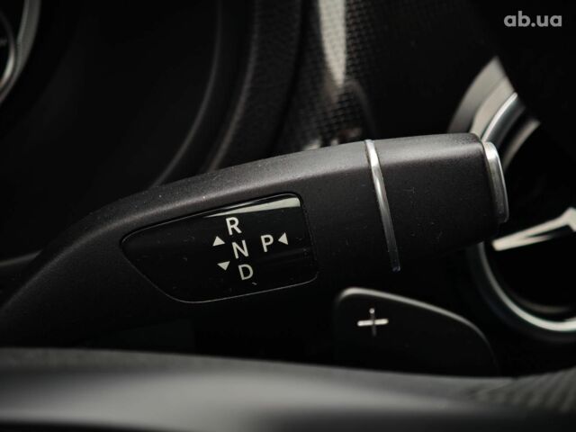 Чорний Мерседес Б-клас, об'ємом двигуна 0 л та пробігом 76 тис. км за 11790 $, фото 26 на Automoto.ua