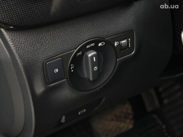 Чорний Мерседес Б-клас, об'ємом двигуна 0 л та пробігом 76 тис. км за 11790 $, фото 22 на Automoto.ua