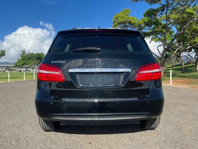 Чорний Мерседес Б-клас, об'ємом двигуна 0 л та пробігом 64 тис. км за 4500 $, фото 3 на Automoto.ua