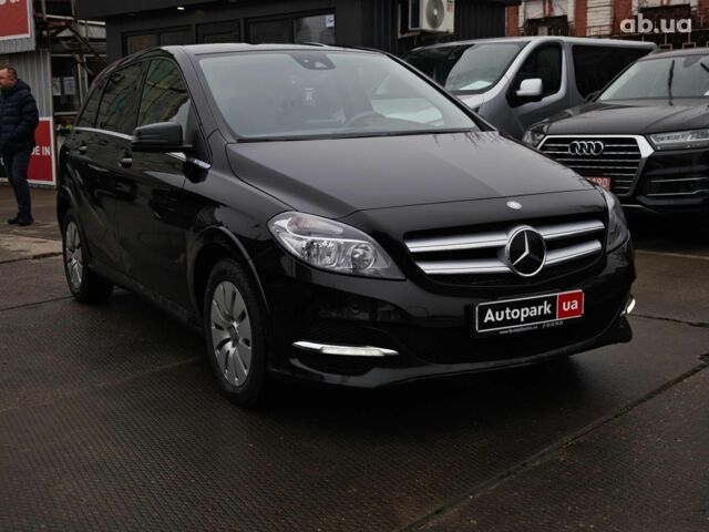 Чорний Мерседес Б-клас, об'ємом двигуна 0 л та пробігом 76 тис. км за 11790 $, фото 2 на Automoto.ua