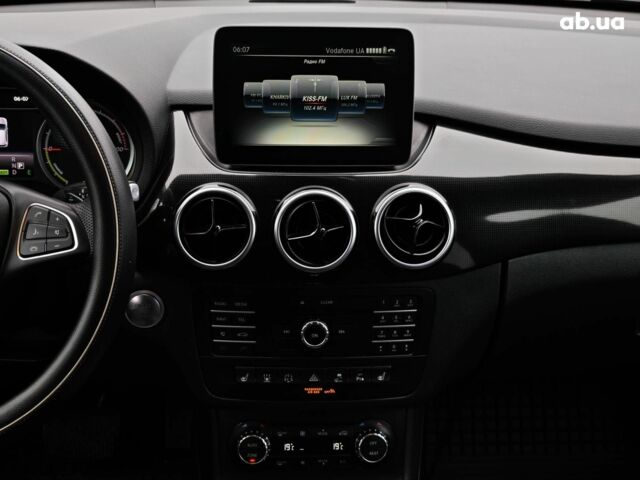 Чорний Мерседес Б-клас, об'ємом двигуна 0 л та пробігом 76 тис. км за 11790 $, фото 16 на Automoto.ua