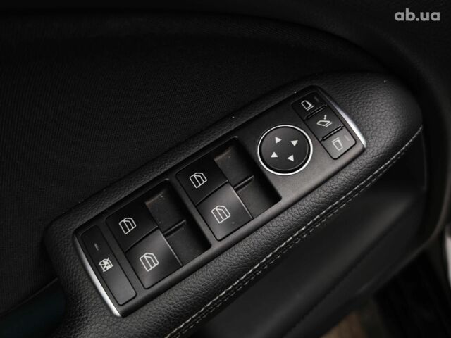 Чорний Мерседес Б-клас, об'ємом двигуна 0 л та пробігом 76 тис. км за 11790 $, фото 21 на Automoto.ua