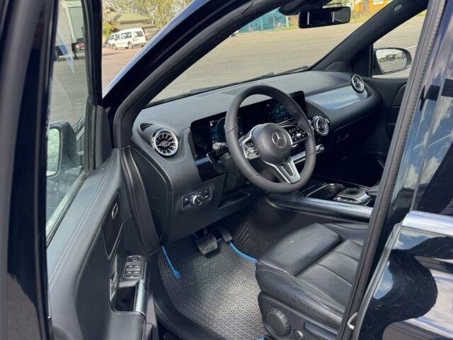 Чорний Мерседес Б-клас, об'ємом двигуна 2 л та пробігом 190 тис. км за 18800 $, фото 4 на Automoto.ua