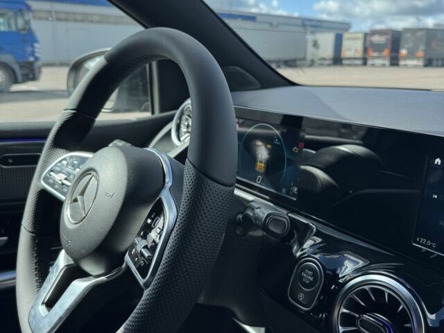 Чорний Мерседес Б-клас, об'ємом двигуна 2 л та пробігом 190 тис. км за 18800 $, фото 7 на Automoto.ua