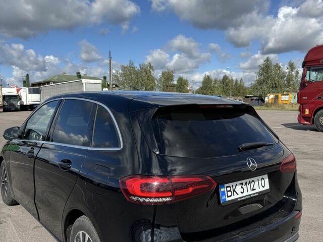 Чорний Мерседес Б-клас, об'ємом двигуна 2 л та пробігом 190 тис. км за 18800 $, фото 3 на Automoto.ua