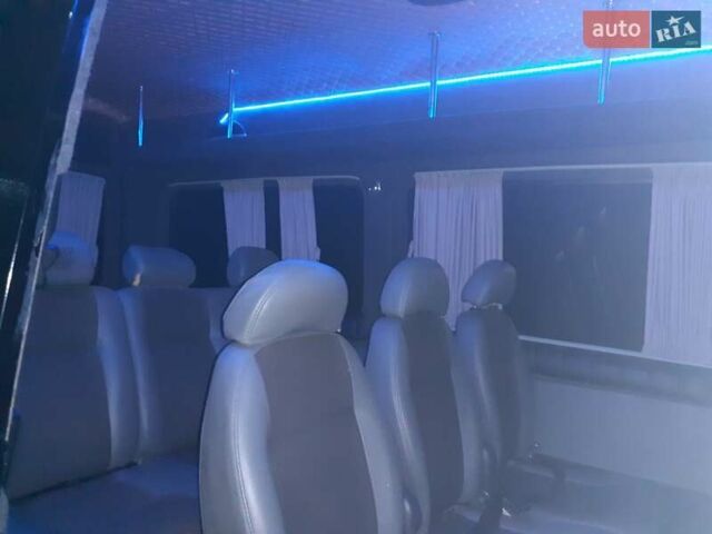 Черный Мерседес Б-класс, объемом двигателя 2.2 л и пробегом 476 тыс. км за 10200 $, фото 4 на Automoto.ua