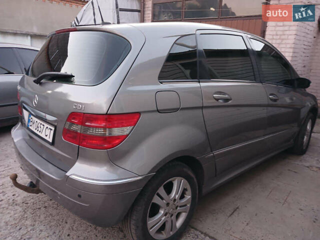 Коричневый Мерседес Б-класс, объемом двигателя 2 л и пробегом 320 тыс. км за 4000 $, фото 2 на Automoto.ua