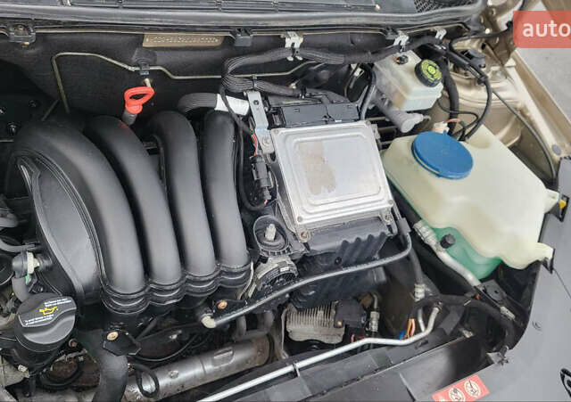 Коричневий Мерседес Б-клас, об'ємом двигуна 1.7 л та пробігом 221 тис. км за 6880 $, фото 36 на Automoto.ua