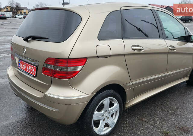 Коричневий Мерседес Б-клас, об'ємом двигуна 1.7 л та пробігом 221 тис. км за 6880 $, фото 4 на Automoto.ua