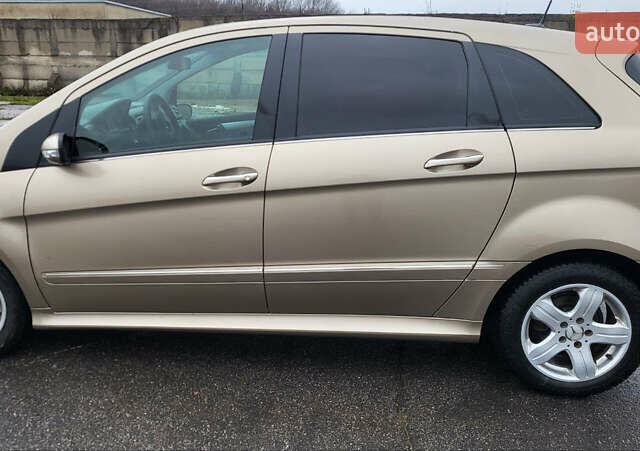 Коричневий Мерседес Б-клас, об'ємом двигуна 1.7 л та пробігом 221 тис. км за 6880 $, фото 9 на Automoto.ua