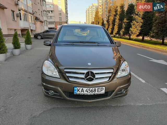 Коричневий Мерседес Б-клас, об'ємом двигуна 1.99 л та пробігом 355 тис. км за 6200 $, фото 1 на Automoto.ua