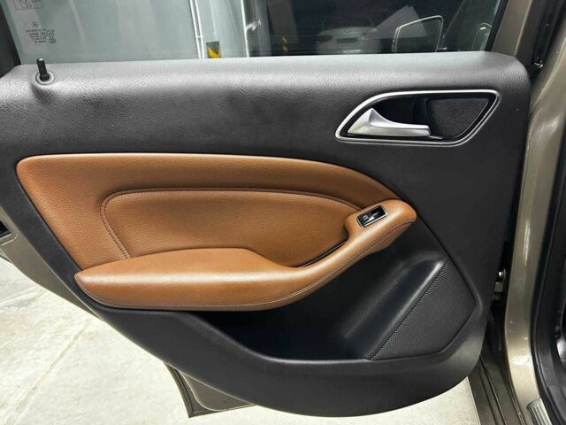 Коричневый Мерседес Б-класс, объемом двигателя 1.8 л и пробегом 190 тыс. км за 14500 $, фото 12 на Automoto.ua