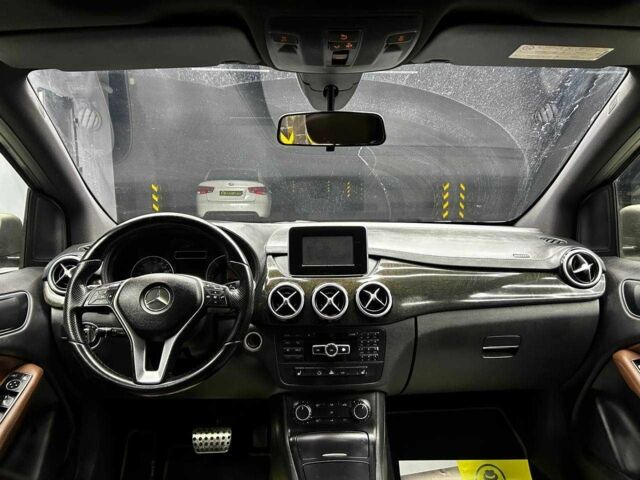 Коричневый Мерседес Б-класс, объемом двигателя 1.8 л и пробегом 190 тыс. км за 14500 $, фото 7 на Automoto.ua