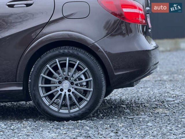 Коричневый Мерседес Б-класс, объемом двигателя 0 л и пробегом 99 тыс. км за 10450 $, фото 21 на Automoto.ua