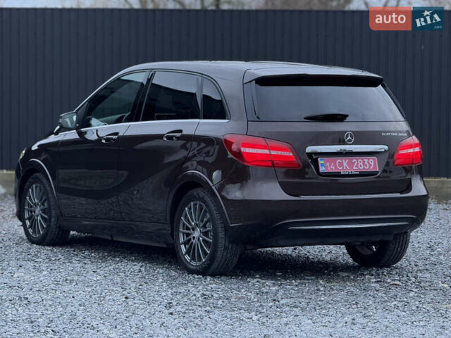 Коричневый Мерседес Б-класс, объемом двигателя 0 л и пробегом 99 тыс. км за 10450 $, фото 18 на Automoto.ua