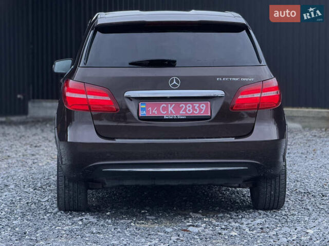 Коричневый Мерседес Б-класс, объемом двигателя 0 л и пробегом 99 тыс. км за 10450 $, фото 20 на Automoto.ua